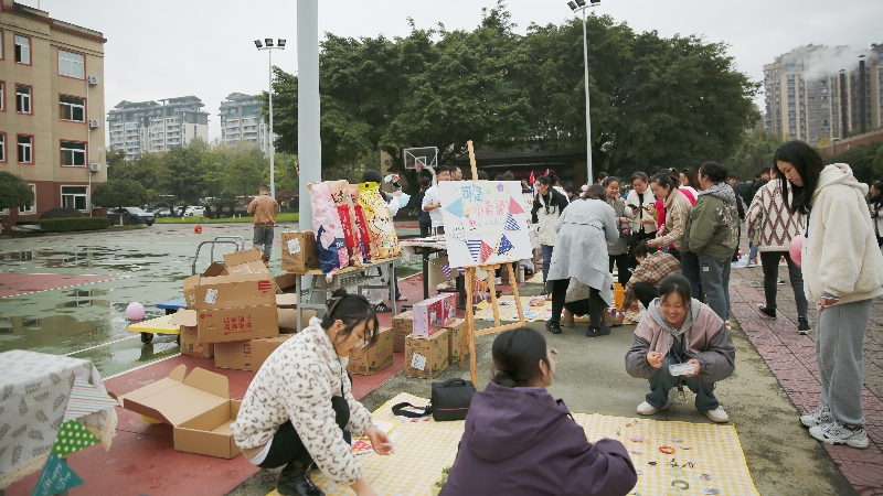 文化周|共享閑置，“集市”行樂，四川海蓉開展愛心集市公益活動